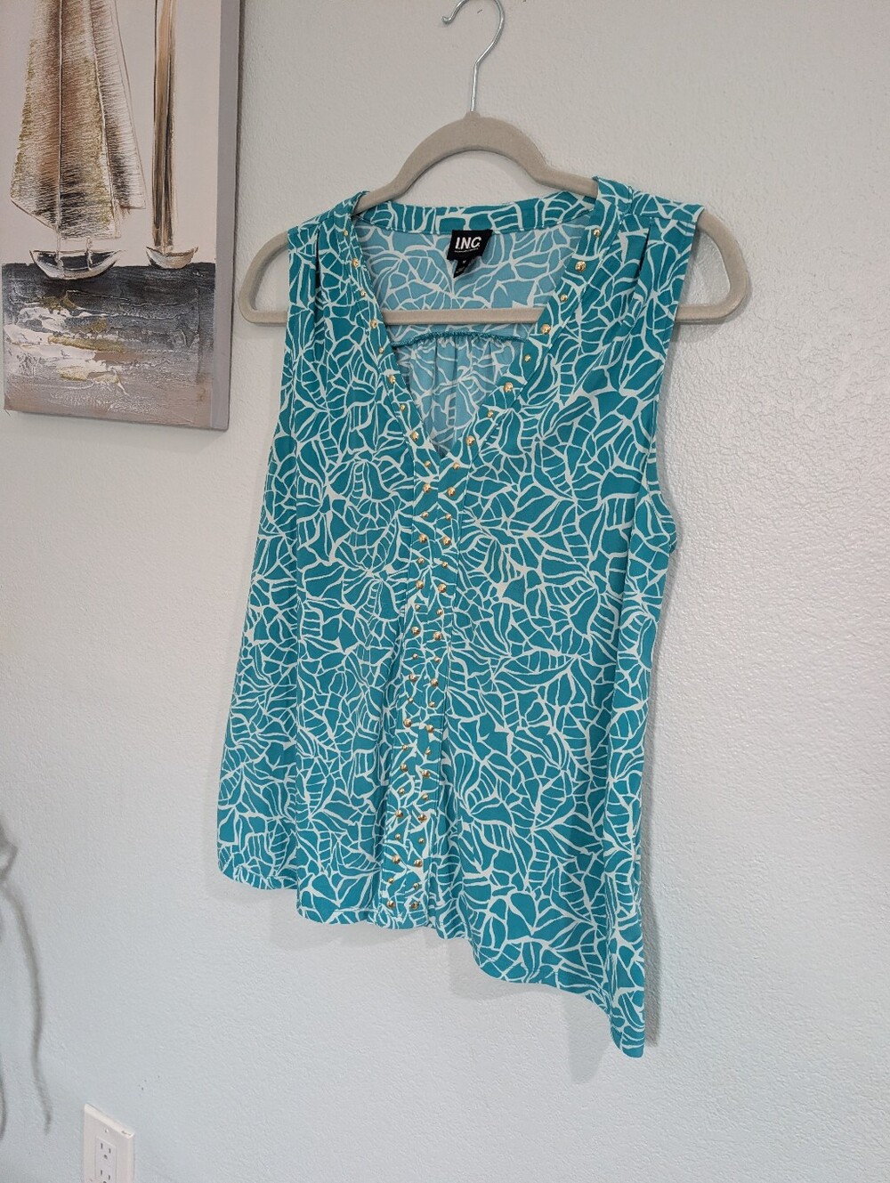 INC International Concepts Teal and White Floral Sleeveless VNeck Button Top Med